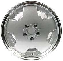 Cargar imagen en el visor de la galería, Mercedes 107 108 109 116 123 126 Aero Silver Diamond Cut Wheel 8x17 Rims Mercedes
