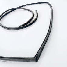 Cargar imagen en el visor de la galería, Lamborghini Diablo Windscreen Upper Gasket &amp; Front Door Seal 1990-2001 Glass and Seals Lamborghini
