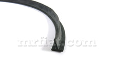 Cargar imagen en el visor de la galería, Ferrari 250 GT 2+2 250 GTE RH/LH Under Door Rubber Seal Glass and Seals Ferrari

