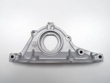 Cargar imagen en el visor de la galería, Fiat 124 Spider – Bearing cover, front crankshaft 1400 / 1600 / 1800 Engine MrFiat

