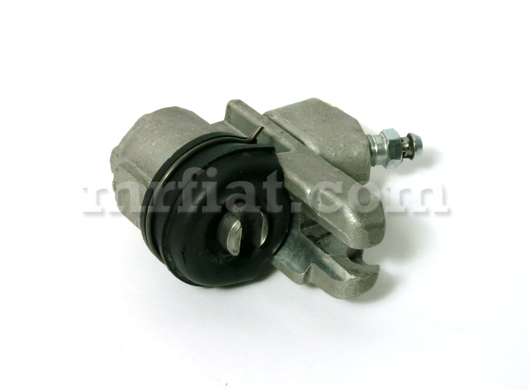 Alfa Romeo Giulietta Berlina 750/101 Rear Wheel Brake Cylinder 0.7 Giulietta Berlina Alfa Romeo   