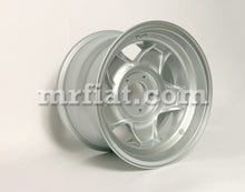 Cargar imagen en el visor de la galería, Ferrari 365 GTB4 Daytona Aluminum Wheel Rear 9 x 15" Rims Ferrari
