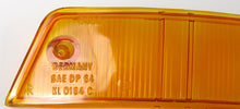 Cargar imagen en el visor de la galería, Porsche 911 Up To 1968 Amber Clear Front Right Turn Light Lens Lights Porsche
