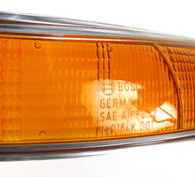 Cargar imagen en el visor de la galería, Porsche 911 1969-73 Amber Silver Front Right Turn Light Lens Lights Porsche
