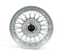 Cargar imagen en el visor de la galería, BMW 5 Series E12 E28 E34 6 Series E24 7 Series E23 E32 X Spoke Wheel 7x15 BMW BMW
