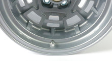 Load image into Gallery viewer, De Tomaso Pantera GTS Magnesium Campy Rear Wheel 10x15" Rims De Tomaso
