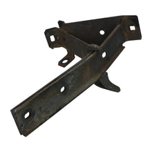 Cargar imagen en el visor de la galería, Volkswagen Type 3 Bumper bracket rear, right (used)
