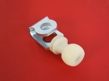 Cargar imagen en el visor de la galería, Volkswagen Transporter Gear Shift Linkage Ball Cup 1982-92 Transporter Volkswagen
