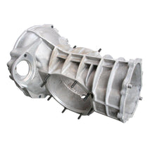 Cargar imagen en el visor de la galería, Volkswagen Type 3 Rhino Gearbox Case Volkswagen

