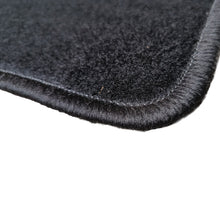 Cargar imagen en el visor de la galería, Volkswagen Beetle Floor Mat Set Black Beetle Volkswagen

