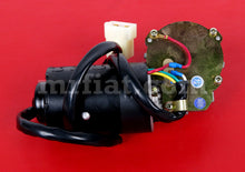 Cargar imagen en el visor de la galería, Alfa Romeo Spider Wiper Motor 4 Pins 70-86 OEM Wiper System Alfa Romeo
