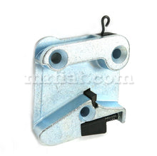 Cargar imagen en el visor de la galería, Alfa Romeo GT Junior GTV Right Door Lock Striker On Door Engine Alfa Romeo
