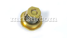 Cargar imagen en el visor de la galería, Alfa Romeo GT Junior GTV Screw In Thermostat Engine Alfa Romeo
