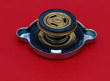 Cargar imagen en el visor de la galería, Ferrari 206 246 GT GTS Expansion Tank Cap Engine Ferrari   
