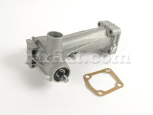 Cargar imagen en el visor de la galería, Fiat 850 4 Bolt Water Pump Engine Fiat   
