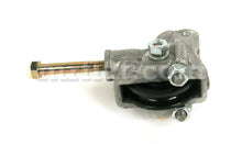 Cargar imagen en el visor de la galería, Mercedes 190 SL Right Pulley Housing Set OEM Brakes Mercedes   
